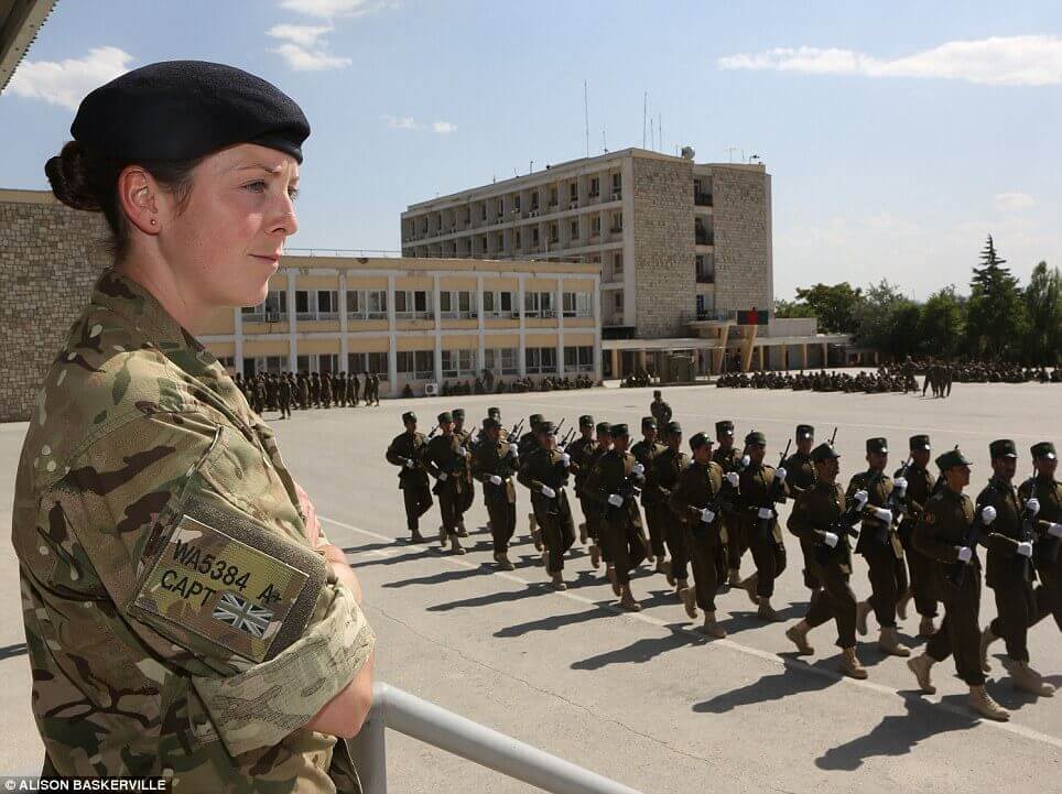 Become a British Army Officer Earn £30,922 upon completion of training