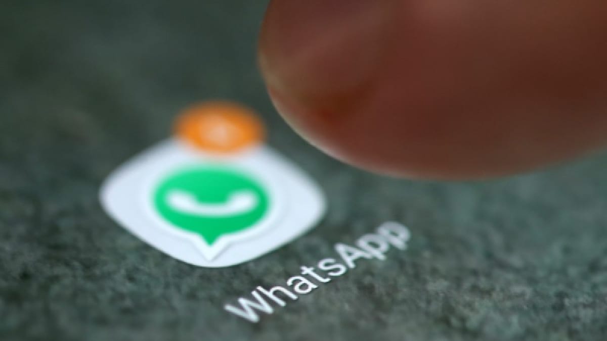 WhatsApp will bring this Disappearing Messages feature for both individual chat and group chat. However, this feature will not work on forwarded messages.